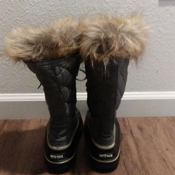 Arctic Ridge 3M Thinsulate size8 womens snow boots,water resistant,grey. - Picture 3 of 4